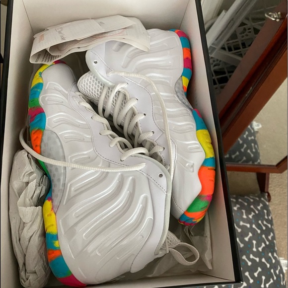 4.5y fruity pebbles (foams) Nike - Picture 1 of 2